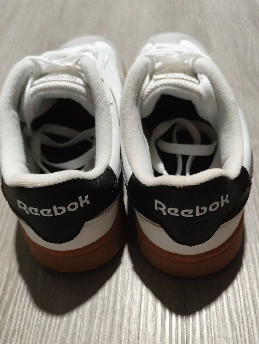 Reebok White, Light Gray & Gum Men's Low-Top Sneakers
